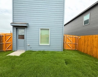 6220 Sandpiper Lane - Photo Thumbnail 25