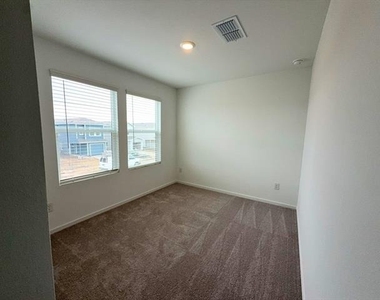6220 Sandpiper Lane - Photo Thumbnail 19