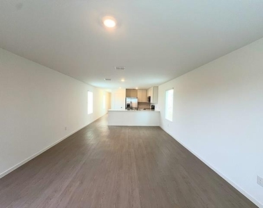6220 Sandpiper Lane - Photo Thumbnail 1