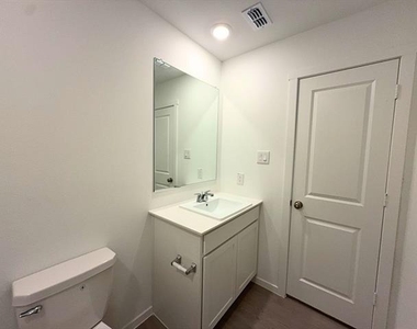6220 Sandpiper Lane - Photo Thumbnail 17
