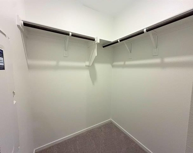6220 Sandpiper Lane - Photo Thumbnail 10