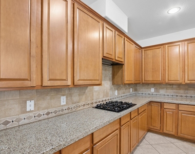 17721 N 93rd Way - Photo Thumbnail 13