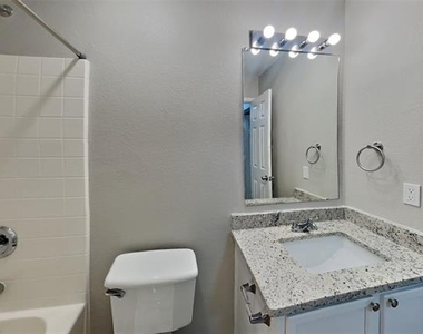 6017 Bronze River Road - Photo Thumbnail 15