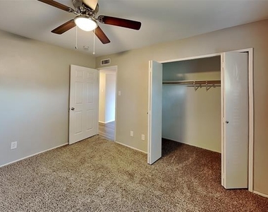 5045 Nash Drive - Photo Thumbnail 11