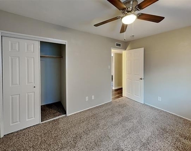 5045 Nash Drive - Photo Thumbnail 13