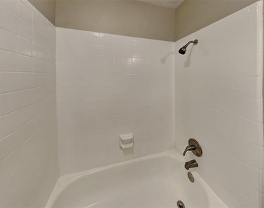 5045 Nash Drive - Photo Thumbnail 15