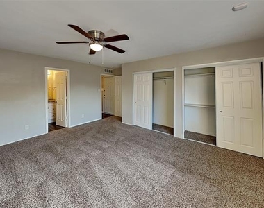 5045 Nash Drive - Photo Thumbnail 8