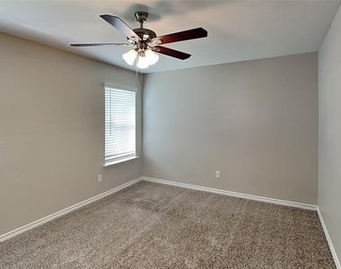 14104 Silkwood Drive - Photo Thumbnail 12