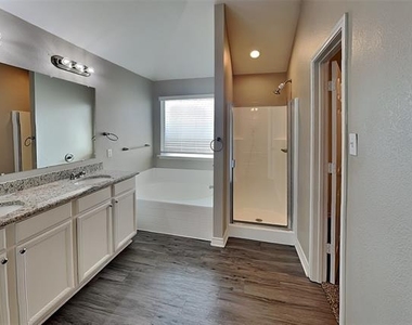 14104 Silkwood Drive - Photo Thumbnail 25