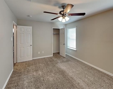 14104 Silkwood Drive - Photo Thumbnail 20