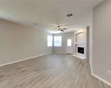 2021 Hickory Drive - Photo Thumbnail 6