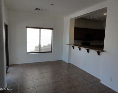44215 W Caven Drive - Photo Thumbnail 4