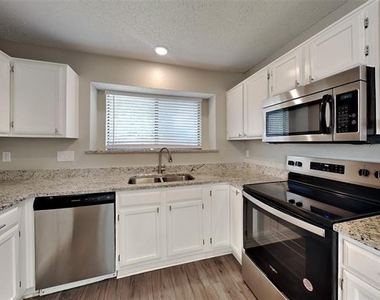 1313 Colony Court - Photo Thumbnail 22