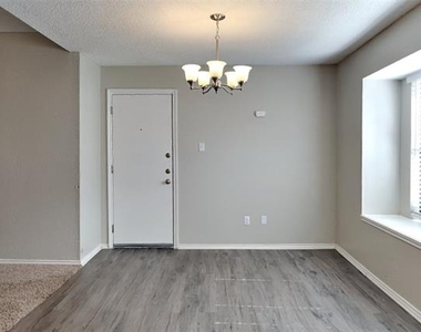 1313 Colony Court - Photo Thumbnail 5