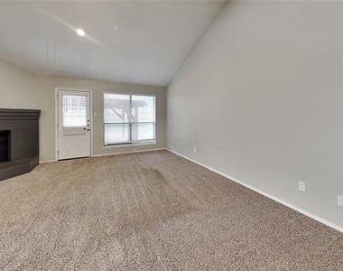 1313 Colony Court - Photo Thumbnail 17
