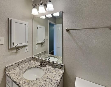 2413 Browning Drive - Photo Thumbnail 14
