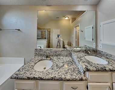 2413 Browning Drive - Photo Thumbnail 8