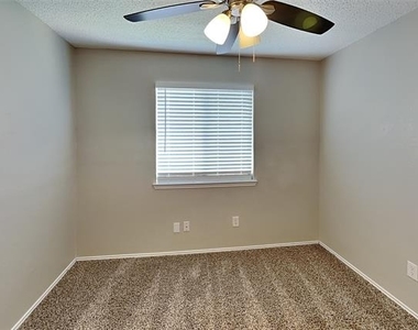 2413 Browning Drive - Photo Thumbnail 10