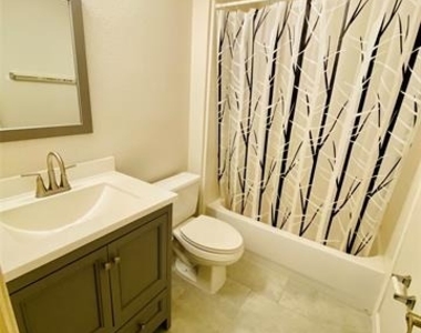 8505 Forest Highlands Drive - Photo Thumbnail 11