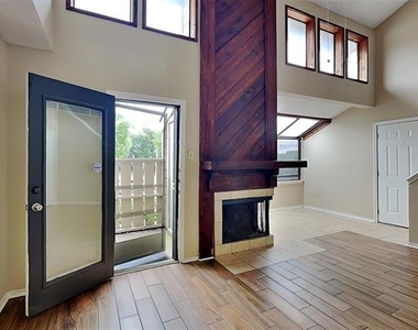 9600 Royal Lane - Photo Thumbnail 4