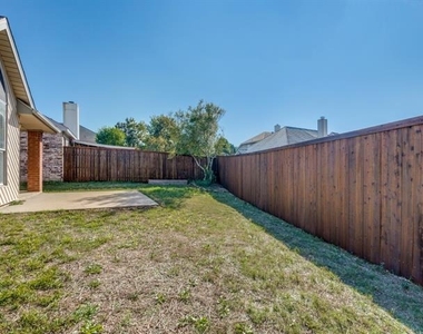 6841 Bellehaven Drive - Photo Thumbnail 24