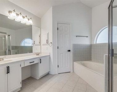 6841 Bellehaven Drive - Photo Thumbnail 17