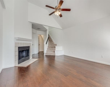 6841 Bellehaven Drive - Photo Thumbnail 10