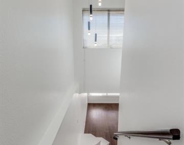 6841 Bellehaven Drive - Photo Thumbnail 14