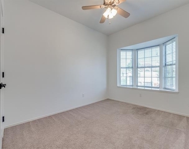 6841 Bellehaven Drive - Photo Thumbnail 20