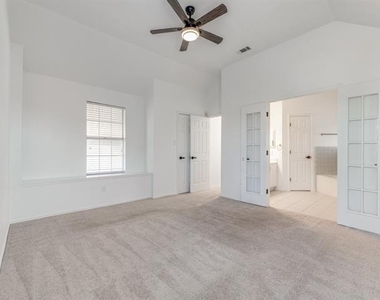 6841 Bellehaven Drive - Photo Thumbnail 16