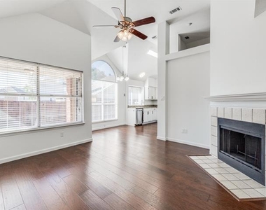 6841 Bellehaven Drive - Photo Thumbnail 3