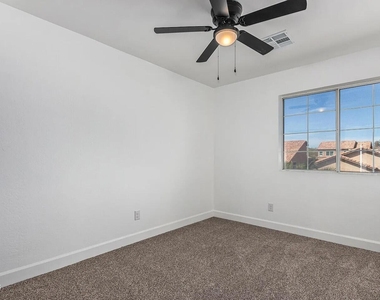 4233 E Raven Road - Photo Thumbnail 39