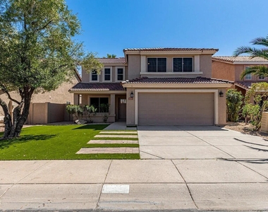 4233 E Raven Road - Photo Thumbnail 2