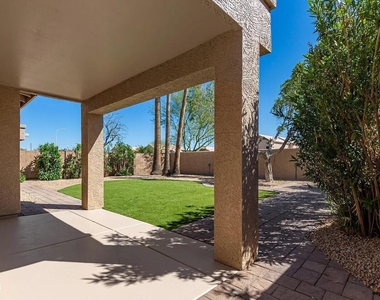 4233 E Raven Road - Photo Thumbnail 42