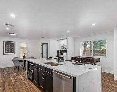 4233 E Raven Road - Photo Thumbnail 20