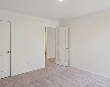 2305 Prairie Lane - Photo Thumbnail 21