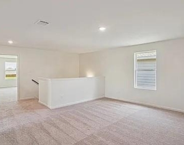 2305 Prairie Lane - Photo Thumbnail 12