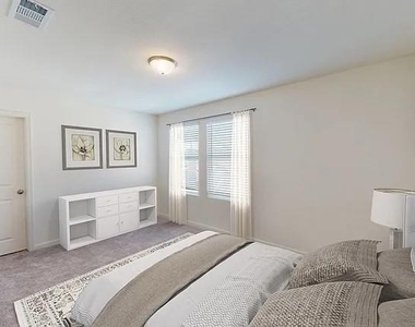 2305 Prairie Lane - Photo Thumbnail 16
