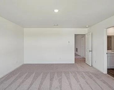 2305 Prairie Lane - Photo Thumbnail 17