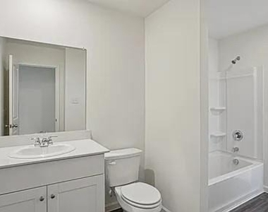 2305 Prairie Lane - Photo Thumbnail 14