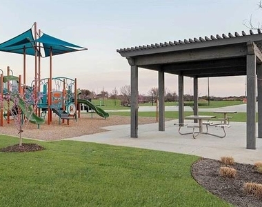 5720 Lakeview Drive - Photo Thumbnail 21