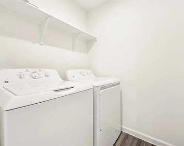 5723 Roadhouse Drive - Photo Thumbnail 2