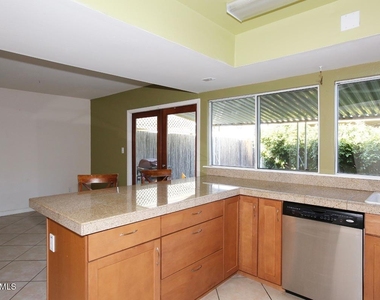5114 N Granite Reef Road - Photo Thumbnail 5