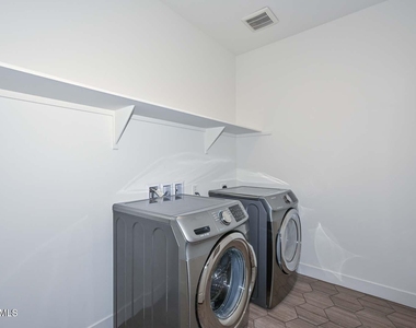 11300 N Casa Dega Drive - Photo Thumbnail 32