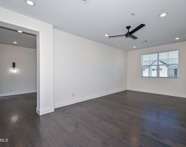 11300 N Casa Dega Drive - Photo Thumbnail 21