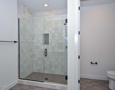 11300 N Casa Dega Drive - Photo Thumbnail 17