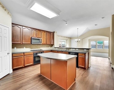 12618 Red Hawk Drive - Photo Thumbnail 19
