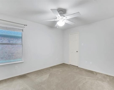 12618 Red Hawk Drive - Photo Thumbnail 10