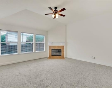12618 Red Hawk Drive - Photo Thumbnail 23