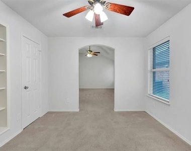 12618 Red Hawk Drive - Photo Thumbnail 13